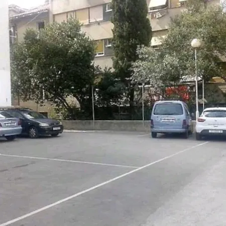 Διαμέρισμα Helena